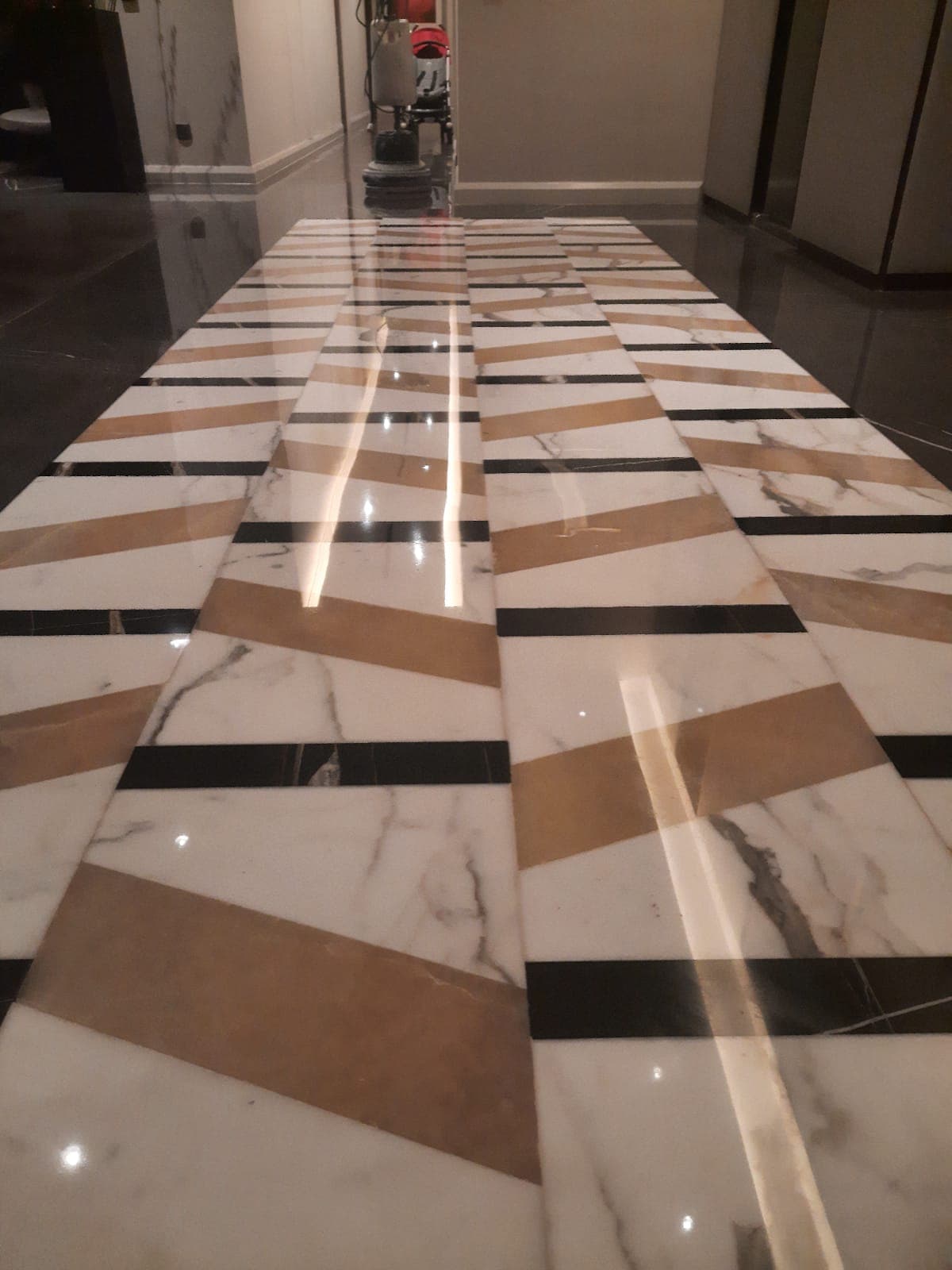 Hasil poles lantai marmer rumah Sentul — Kahuripan Poles Lantai